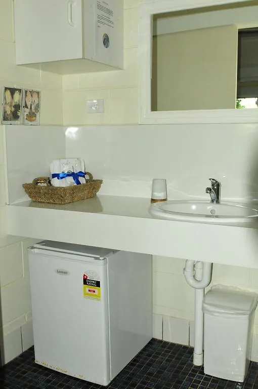 Kookaburra Motel Yungaburra Australia