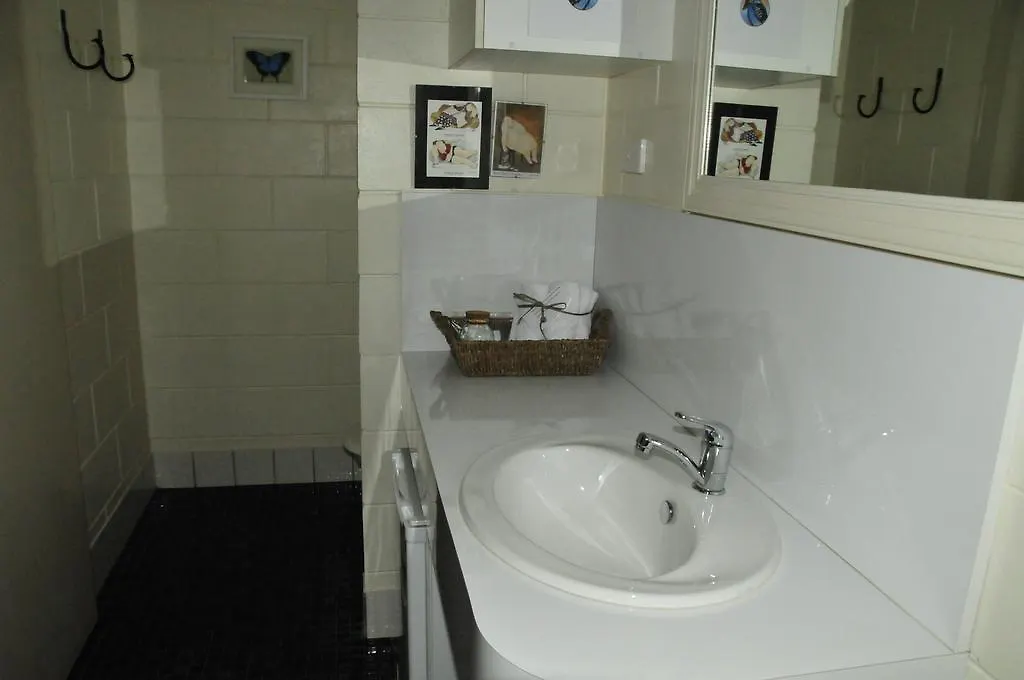 Kookaburra Motel Yungaburra 3*,  Australia