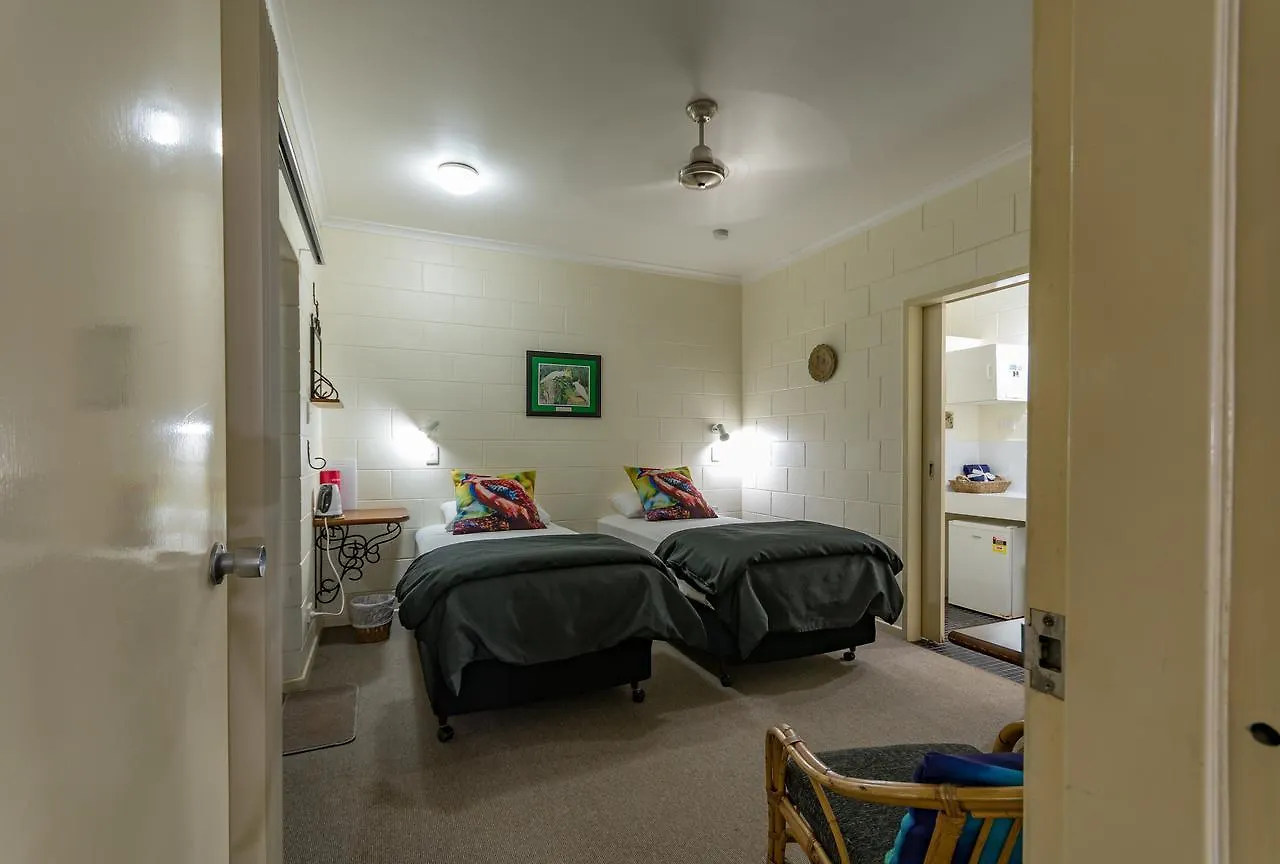 Kookaburra Motel Yungaburra 3*,  Australia
