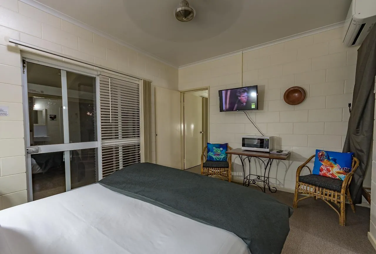***  Kookaburra Motel Yungaburra Australia