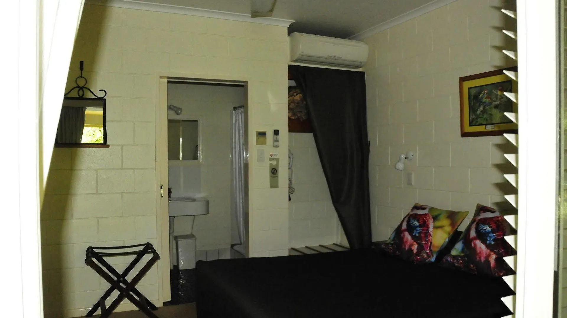 ***  Kookaburra Motel Yungaburra Australia